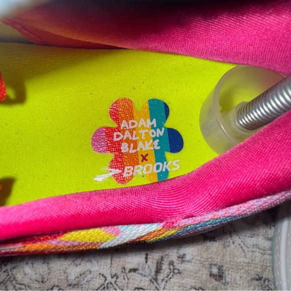 Brooks Trace 3 Adam Dalton Blake ‘Pink/Blue/Yellow’ Women’s Size 8.5 1204011B632 - Picture 7 of 9